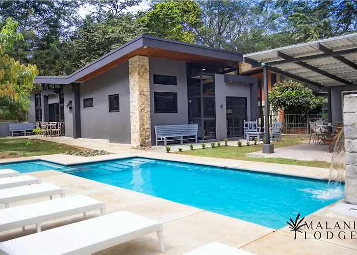 Malani Tamarindo *
